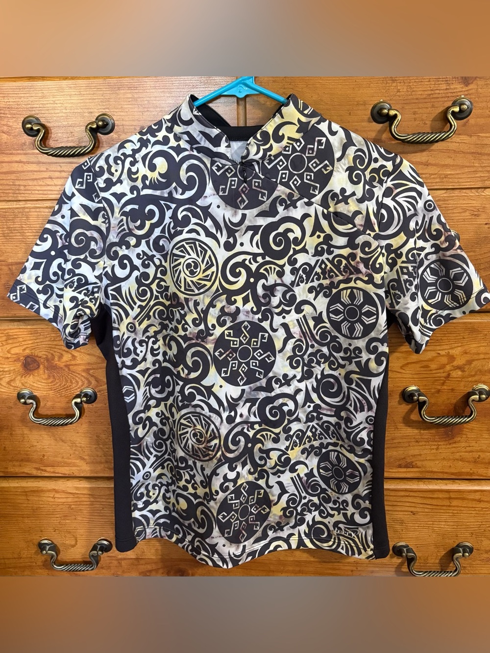 Terry’s Quarter Zip Bike Shirt Women’s Medium